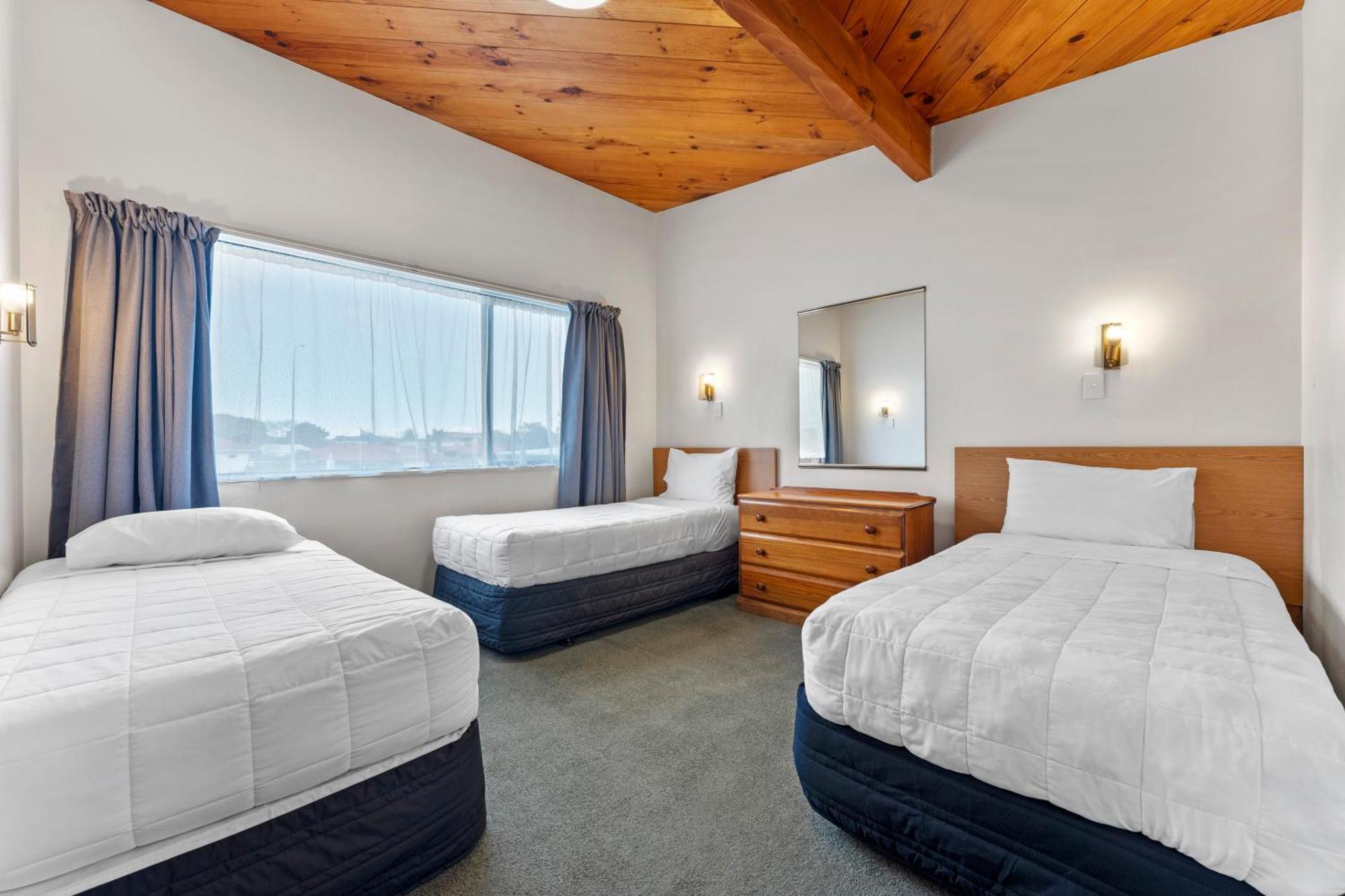 Coachman'S Lodge Motel Уангануй Екстериор снимка