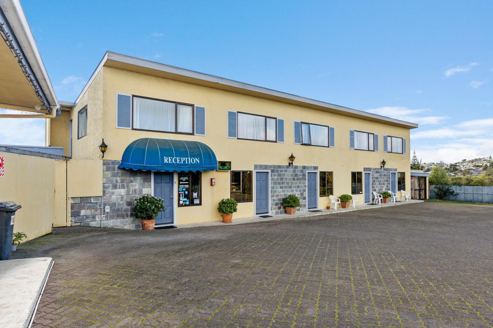 Coachman'S Lodge Motel Уангануй Екстериор снимка